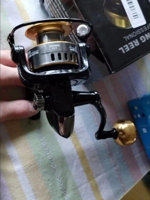 HE1000-HE7000 Series Fishing Reel
