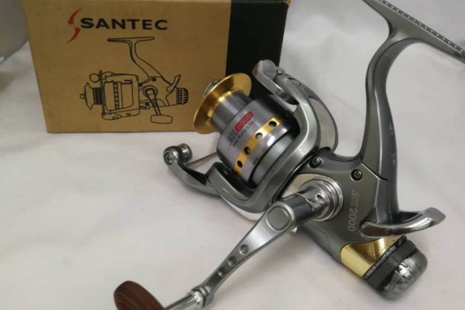 1000-7000 Series with Bait Folding Handle1