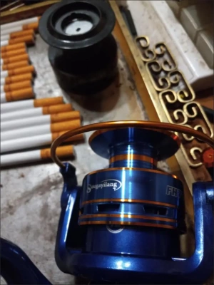 1000-7000 Series with Bait Folding Handle