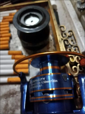 1000-7000 Series with Bait Folding Handle