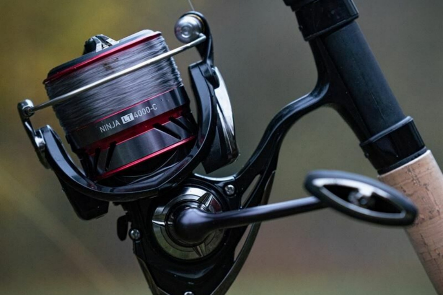 HE1000-HE7000-Fishing-Reels1