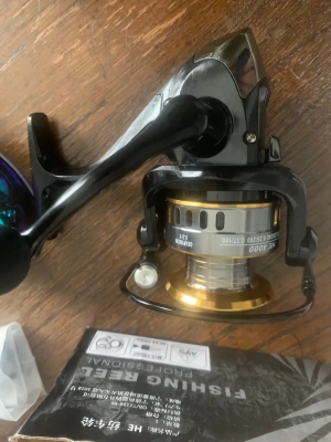 HE1000-HE7000 Series Fishing Reel