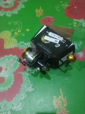 HE1000-HE7000 Series Fishing Reel