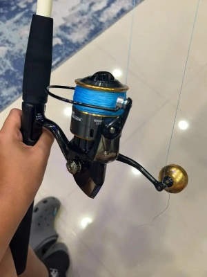 HE1000-HE7000 Series Fishing Reel