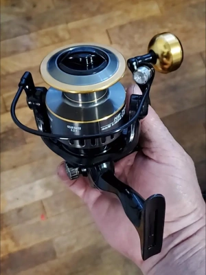 HE1000-HE7000 Series Fishing Reel
