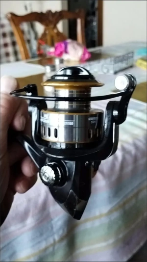 HE1000-HE7000-Series-Fishing-Reel