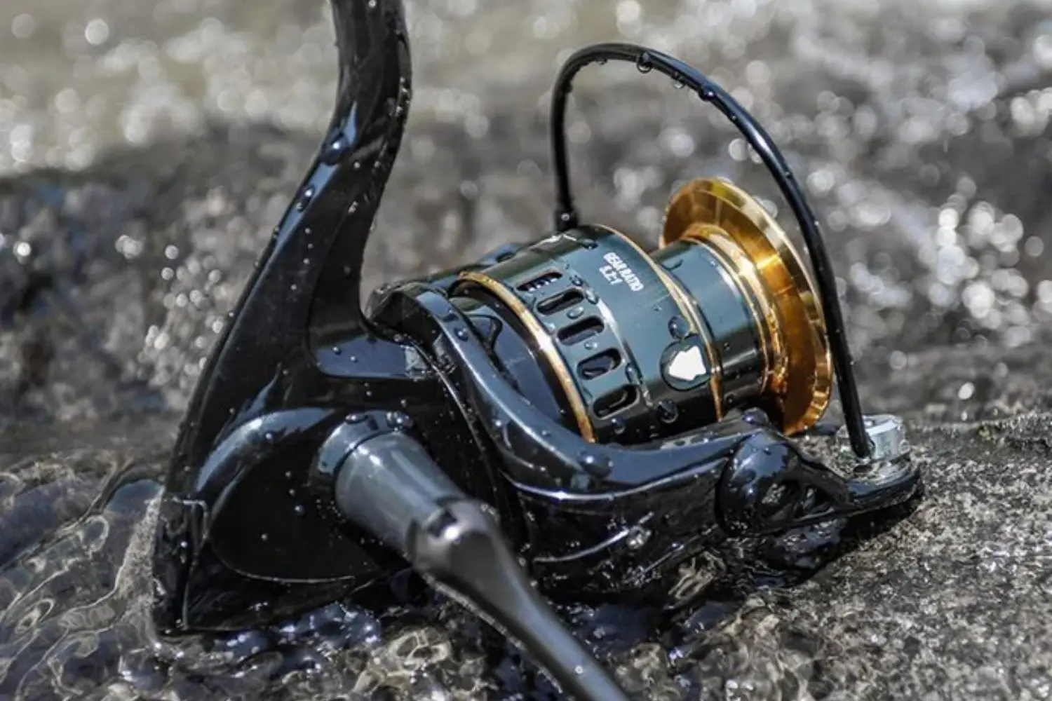 HE1000 to HE7000 Series Fishing Reel
