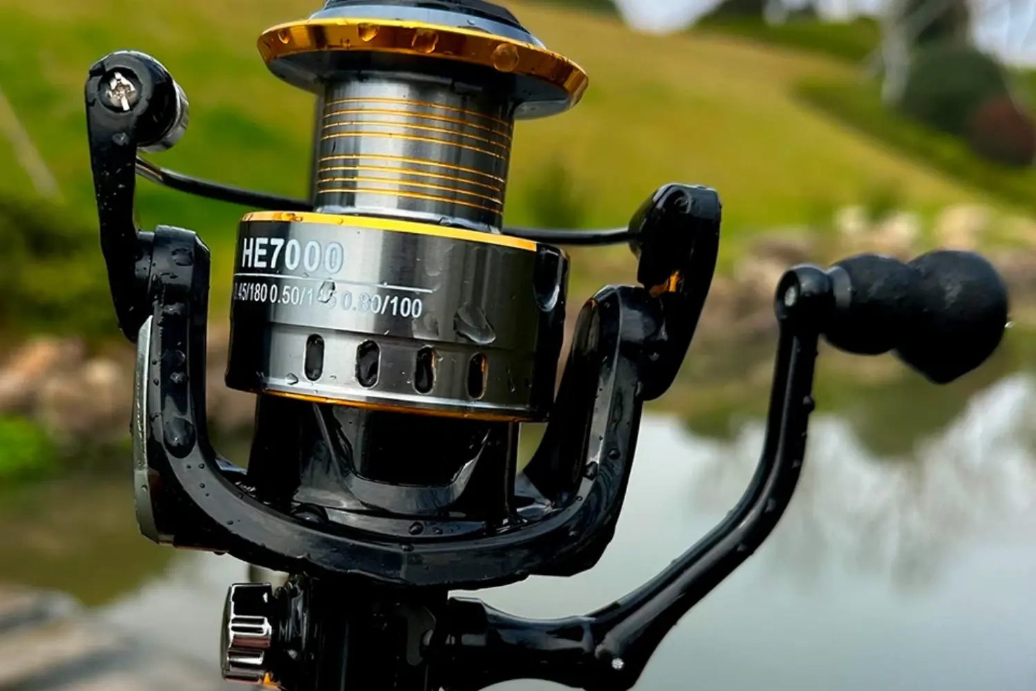 HE1000 to HE7000 Series Fishing Reel